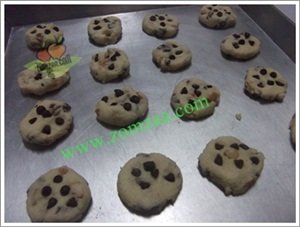 Chocolate Chip Cookies - Put 2 inch Round Dough on Rack