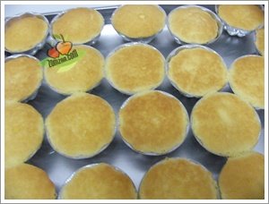 Mamon Sponge Cakes after Baked
